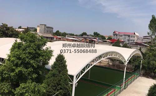 竣工等待验收的膜结构门球场